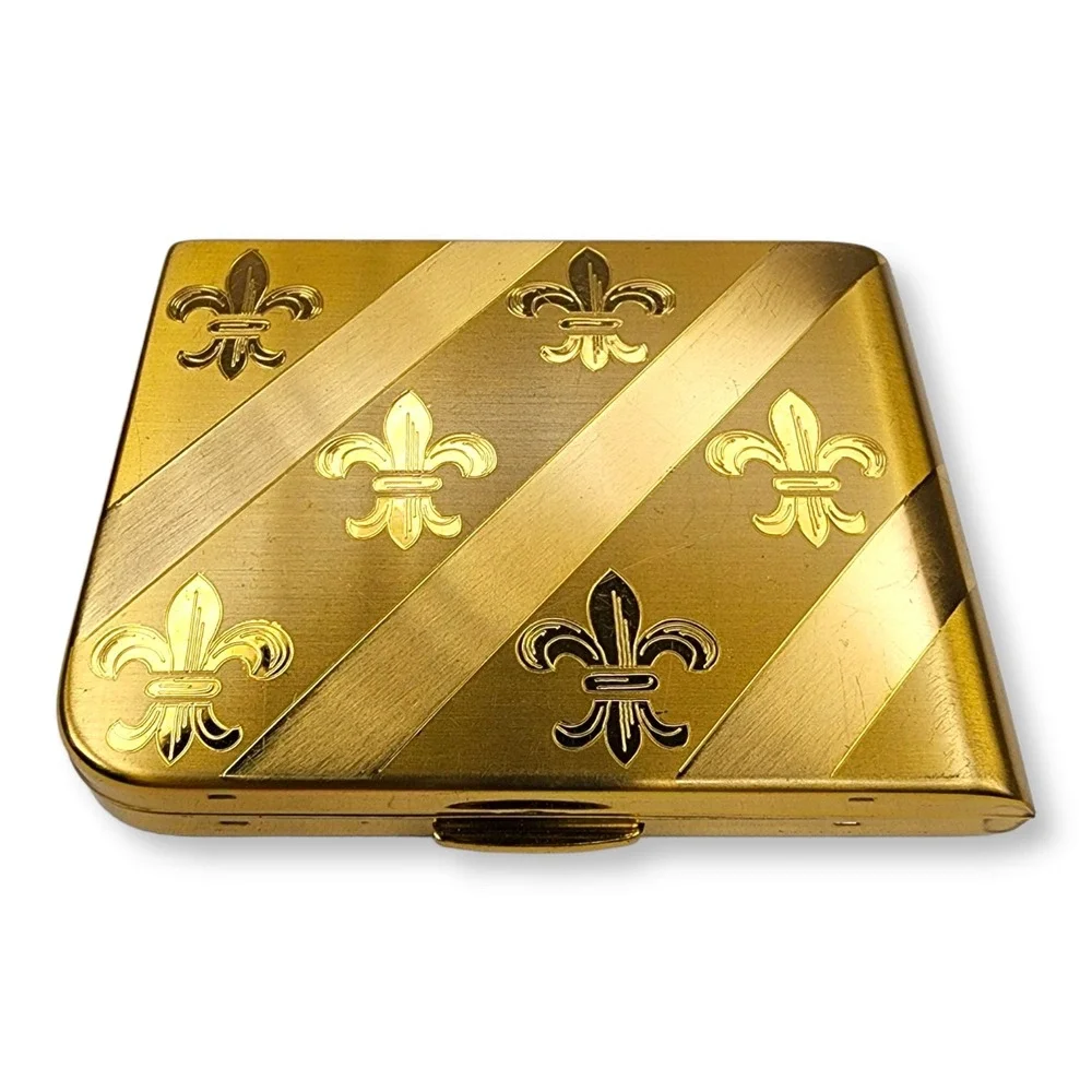 Vintage Elgin American Gold Tone Compact Fleur De Lis Pattern 1953 M&I Bank L.B.